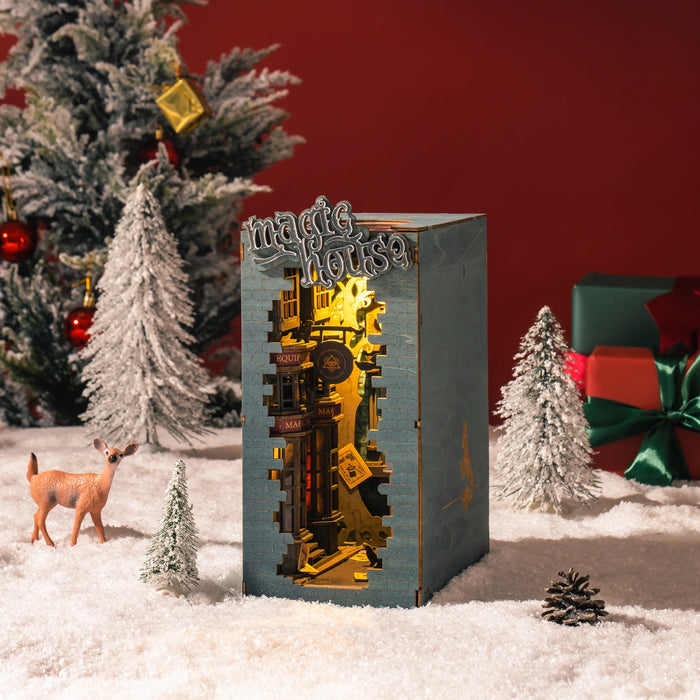 Kit di costruzione in legno Book Nook – Vicolo magico 