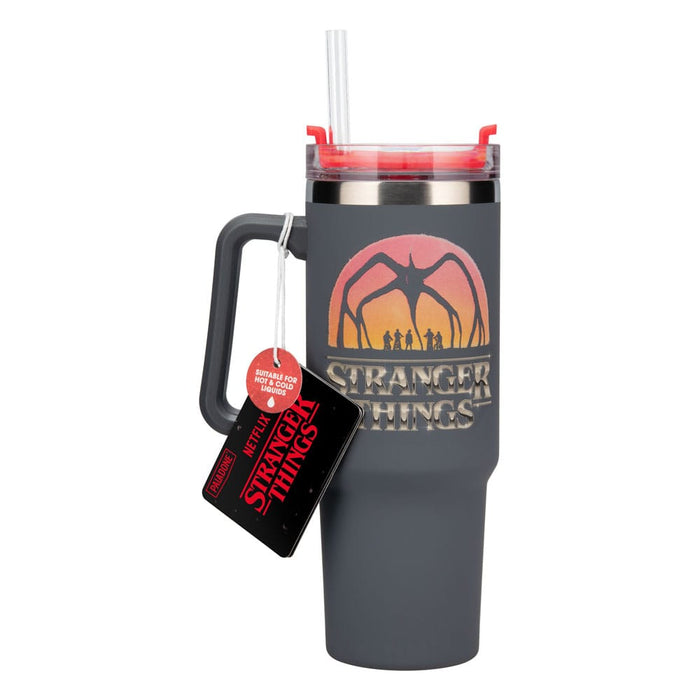Stranger Things Trinkbecher mit Trinkhalm