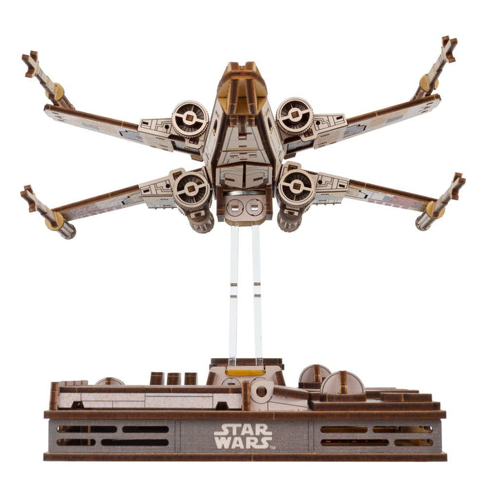 Maquette en bois Star Wars X-Wing Starfighter de Luke Skywalker